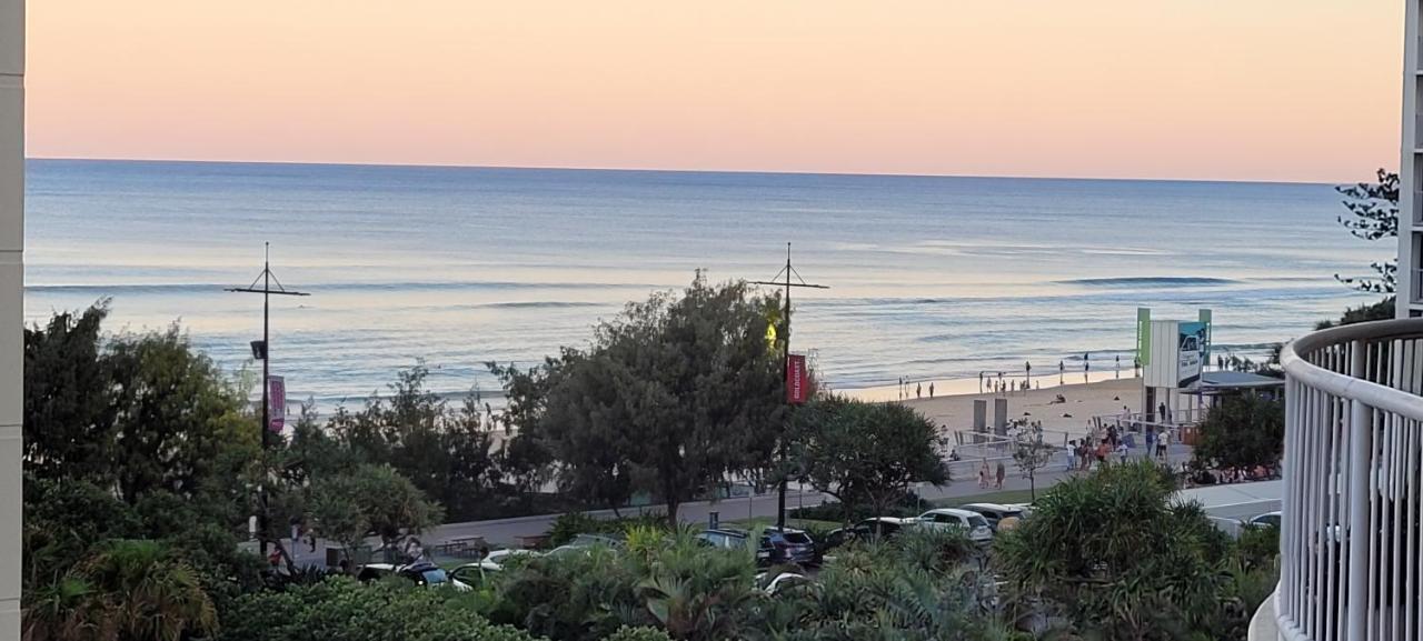 Apr Private Suites Moroccan By The Beach Gold Coast Zewnętrze zdjęcie