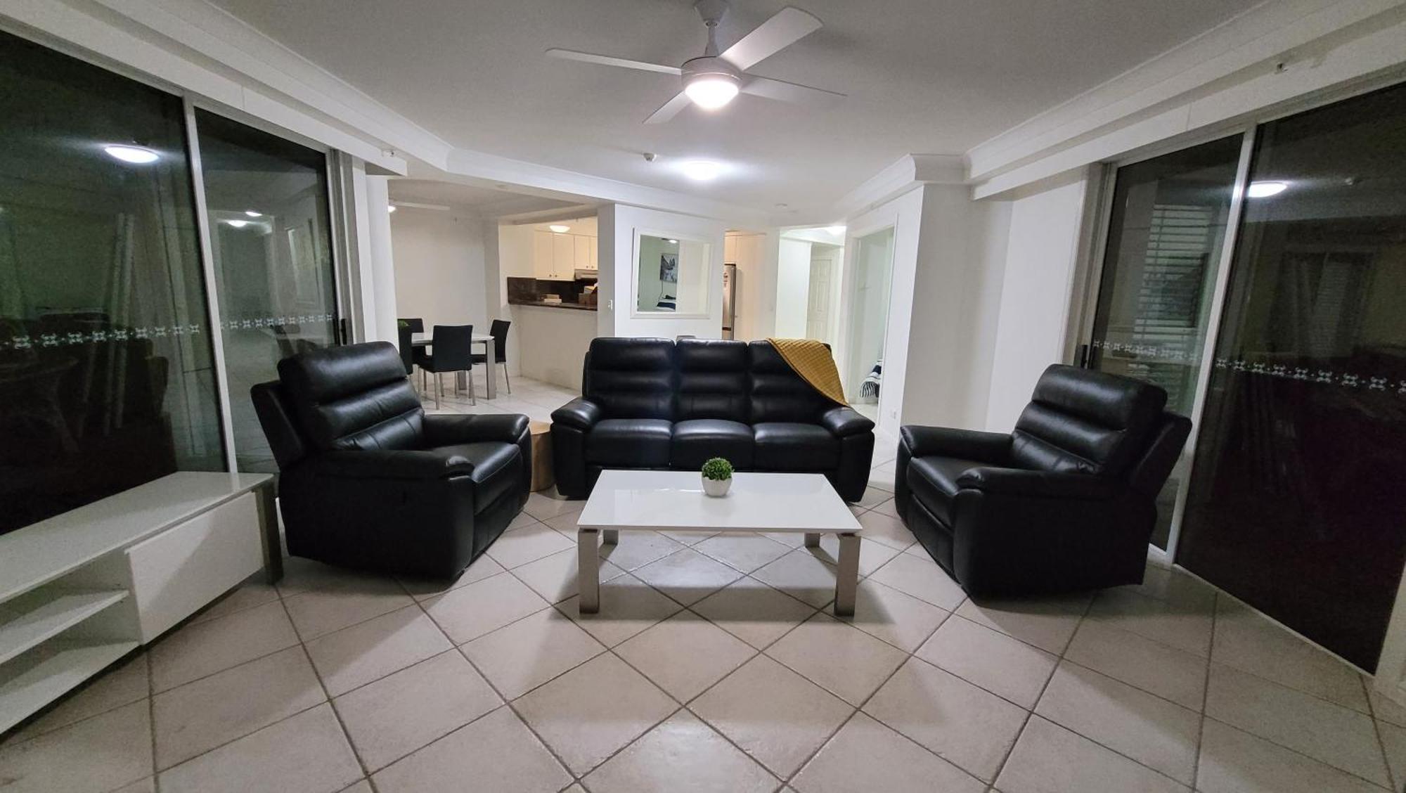 Apr Private Suites Moroccan By The Beach Gold Coast Zewnętrze zdjęcie